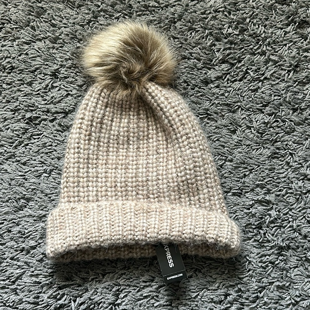 Express Women’s Beanie